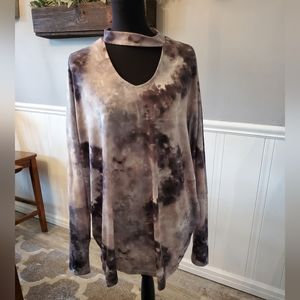 Black and Gray Batwing Sleeve Top